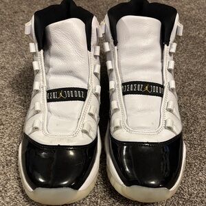 Jordan 11 Retro- “Rare Air”